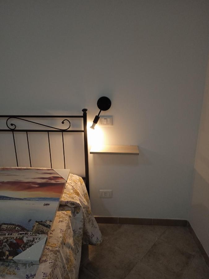 Il Mondo Di Giovi' Apartment Наполи Екстериор снимка